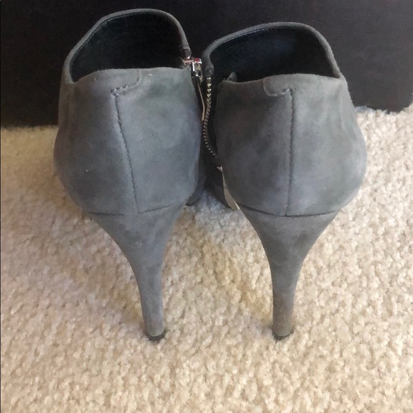 Grey boots - Picture 3 of 4